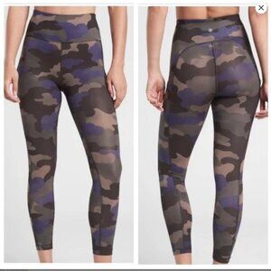 Athleta Ultimate Stash Pocket Printed 7/8 Camo Tight Pants Leggings XLT Athletic